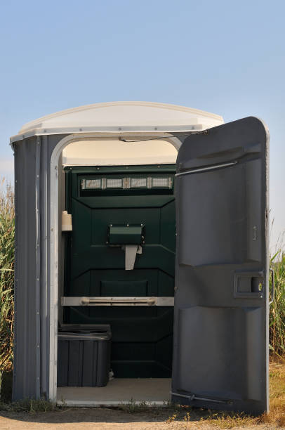 Best Portable restroom trailer rental  in Willard, MO
